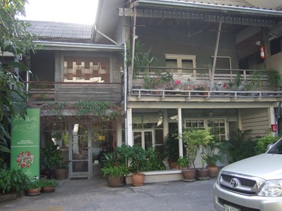 Walked along Thanon Convent with ice cream from 7-Eleven at corner, there is a nice wooden house.